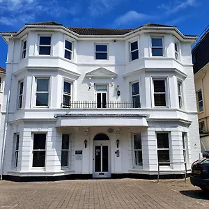 Quality Front Sleep Up To 7 Guests Apartment Bournemouth
