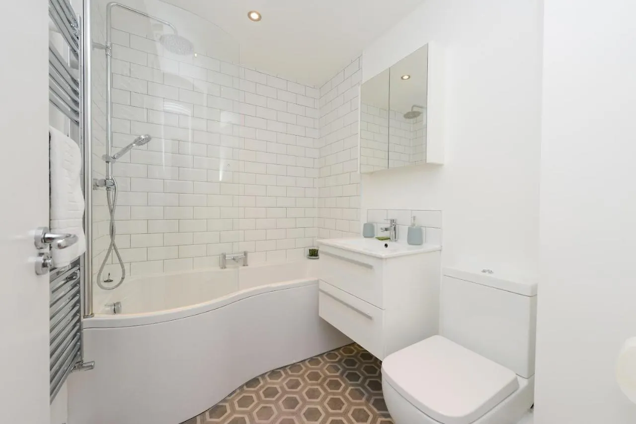 The Zone - Vibrant City Centre Apartment Nottingham 0*,