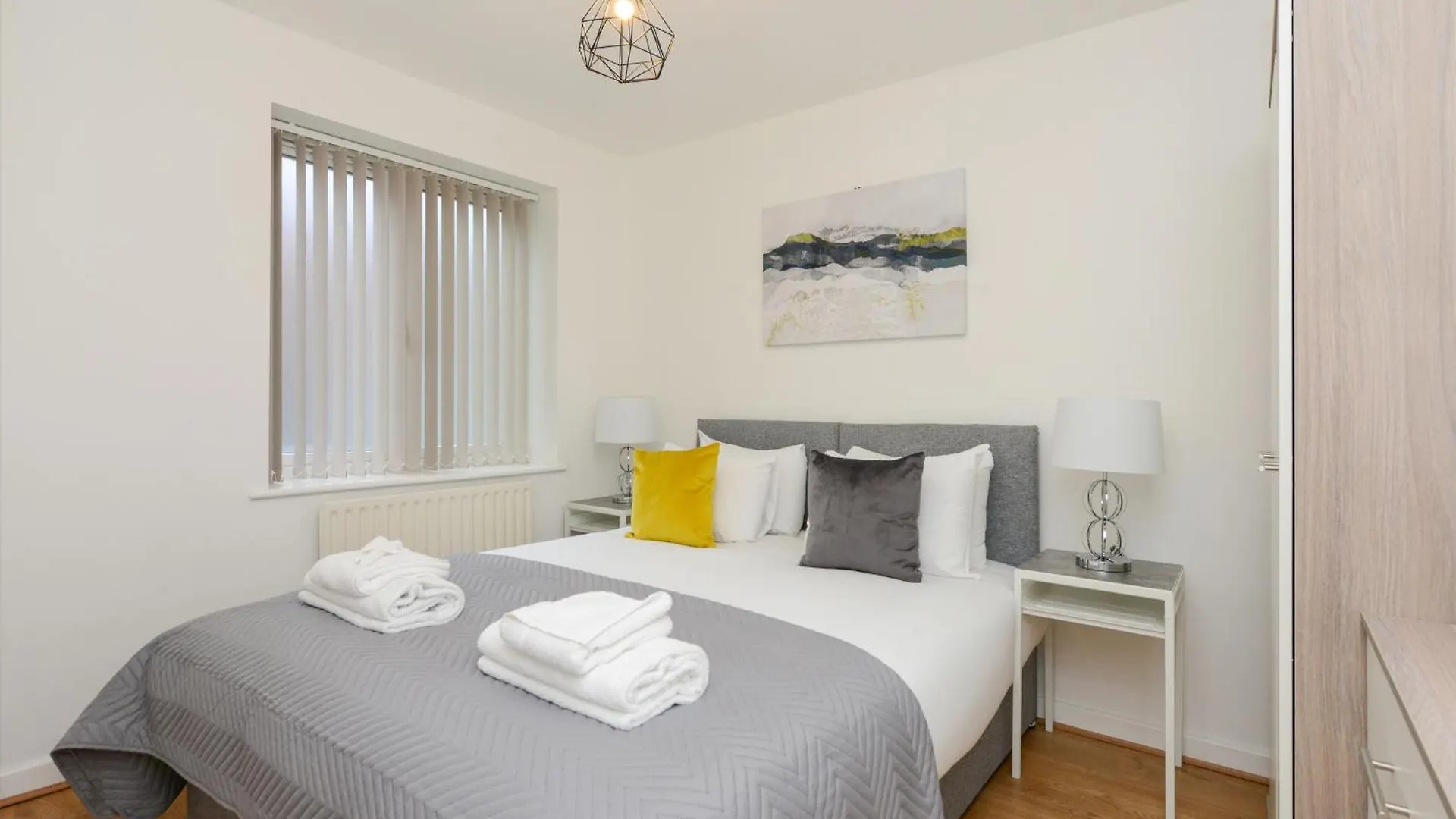 The Zone - Vibrant City Centre Apartment Nottingham